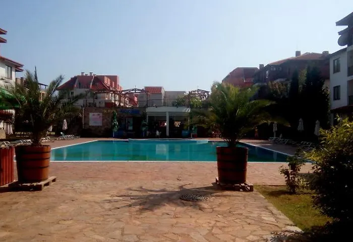 B44 Apollon Complex Apartment